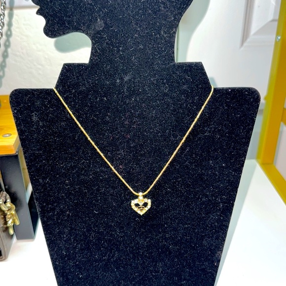 Authentic Cristian Dior Gold Heart Pendant Necklace - Picture 4 of 14
